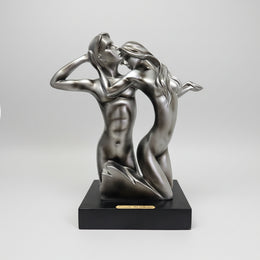 Decorolla AU Collection Retro Style Silver Lovers Figurine Sculpture